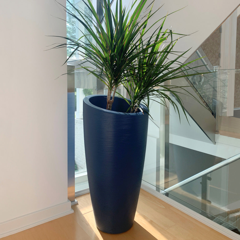 Mayne Modesto 32in Tall Planter